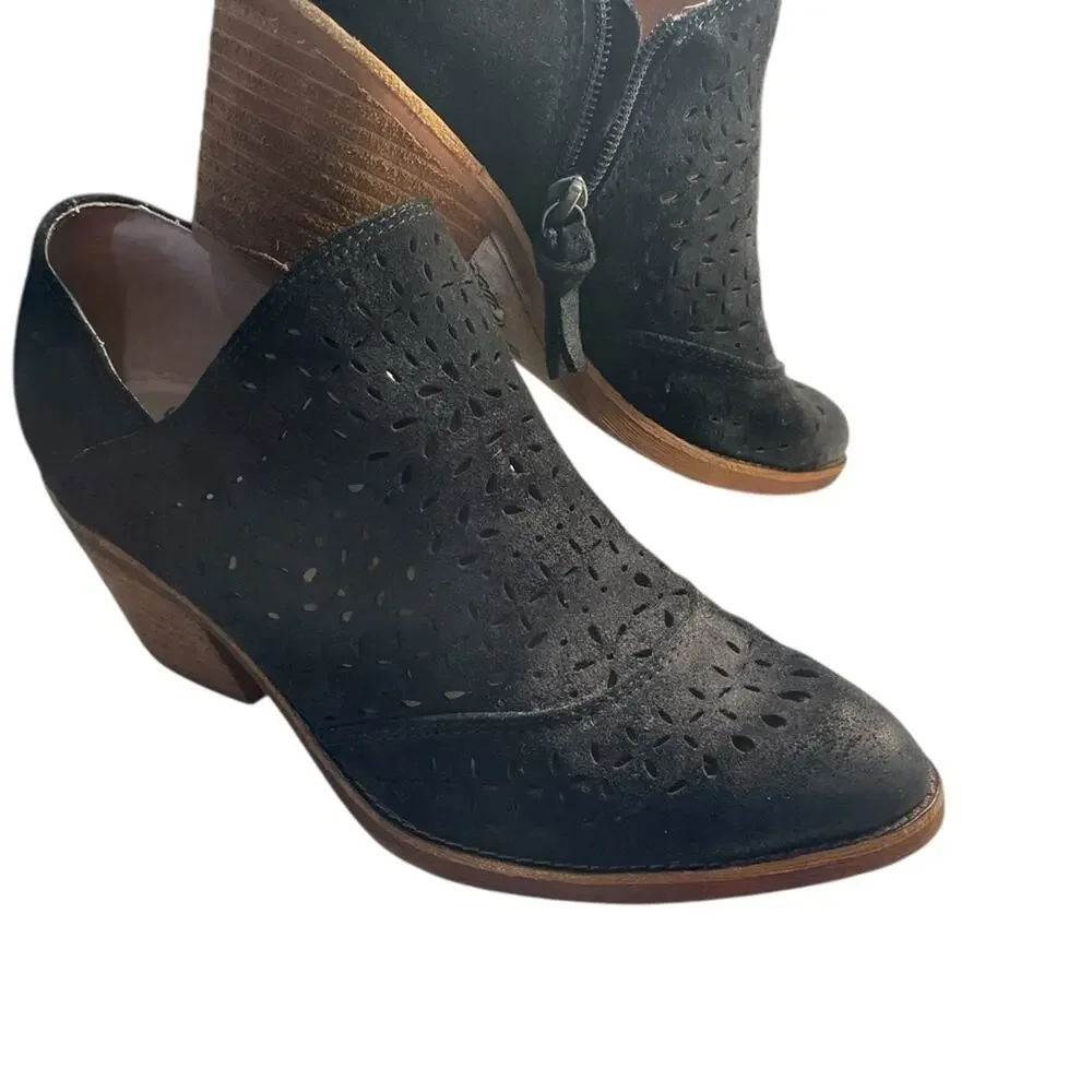 ✨ SOFFT Black Suede Chelsea Booties 7.5 Cushioned Comfort Work Wear ☁️